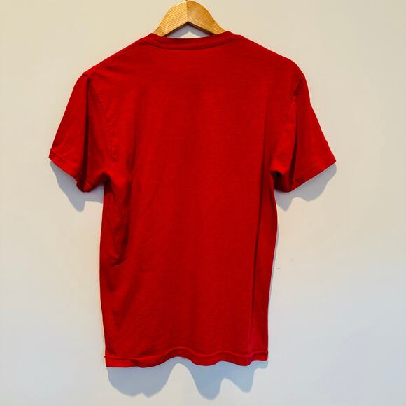 Oswald The Lucky Rabbit Red Cotton Shirt Disneyland Walt Disney World Sz Small - Picture 5 of 5